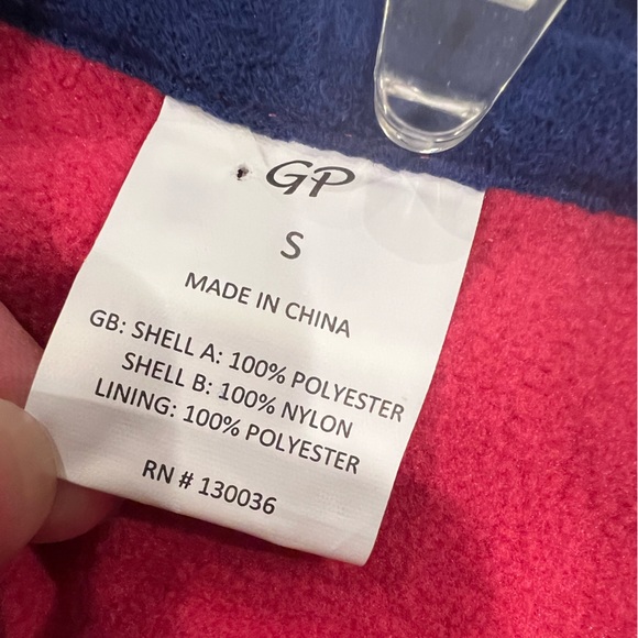 GP Lightweight, Waterproof , Jacket / Coat in Fuchsia w Royal Blue Design - Picture 2 of 10